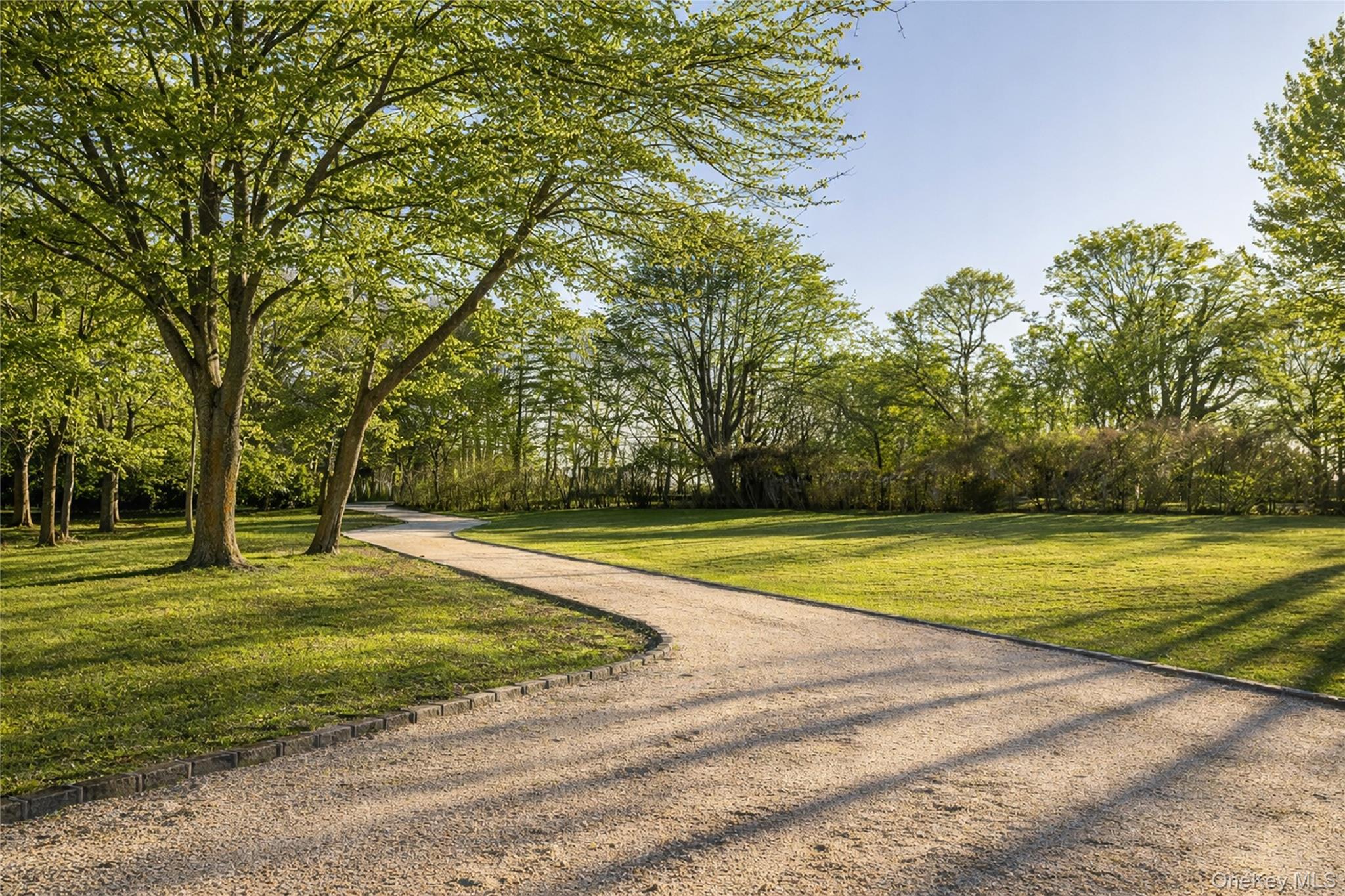 98 South Road Westhampton, NY 11977 - Photo 3 of 49