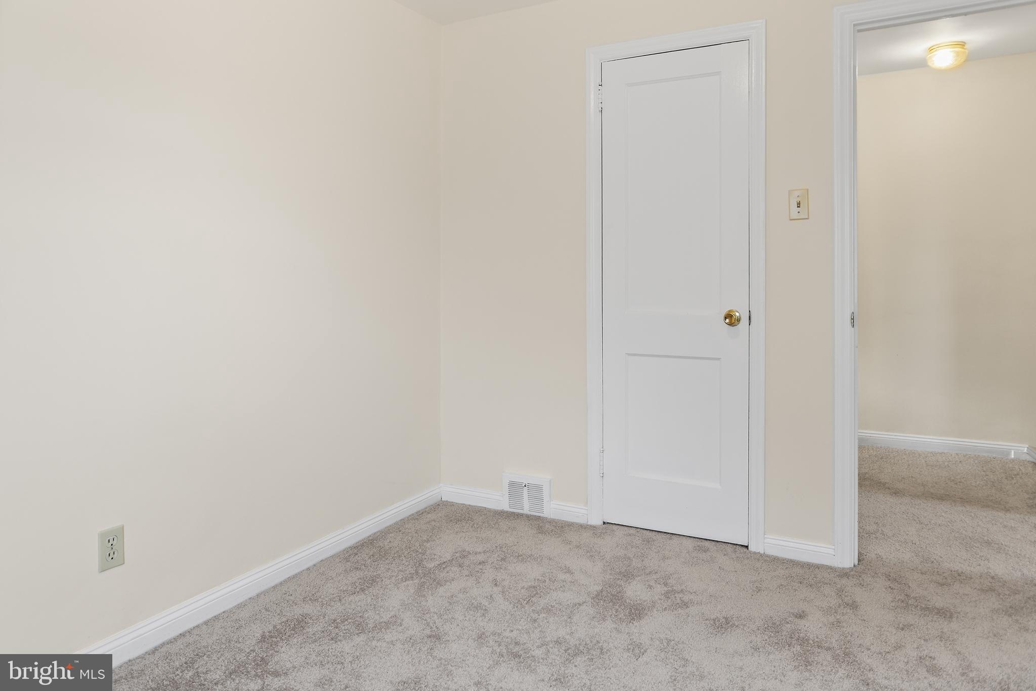 357 Cedar Avenue Holmes, PA 19043 - Photo 12 of 20 a view of an empty room