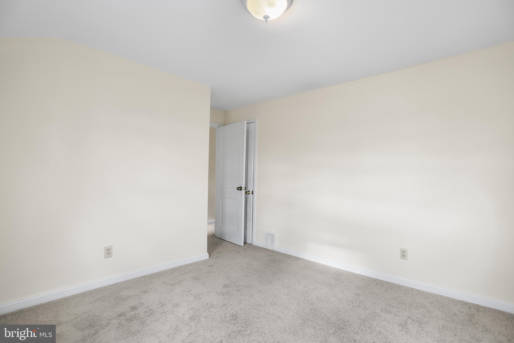 357 Cedar Avenue Holmes, PA 19043 - Photo 14 of 20 a view of an empty room