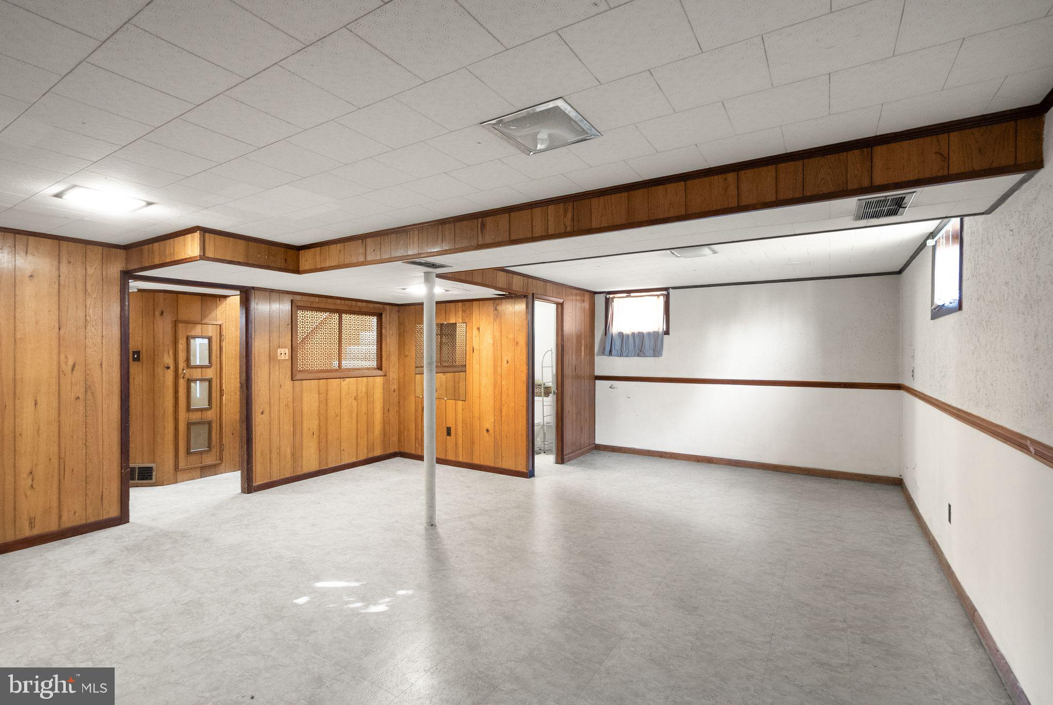 1412 Patrick Circle Southwest Vienna, VA 22180 - Photo 26 of 36