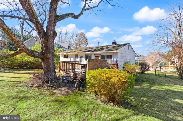 $925,000 | 1412 Patrick Circle Southwest, Vienna, VA 22180