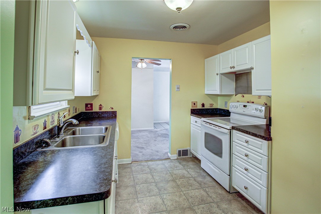 21400 Mastick Road Cleveland, OH 44126 - Photo 13 of 29