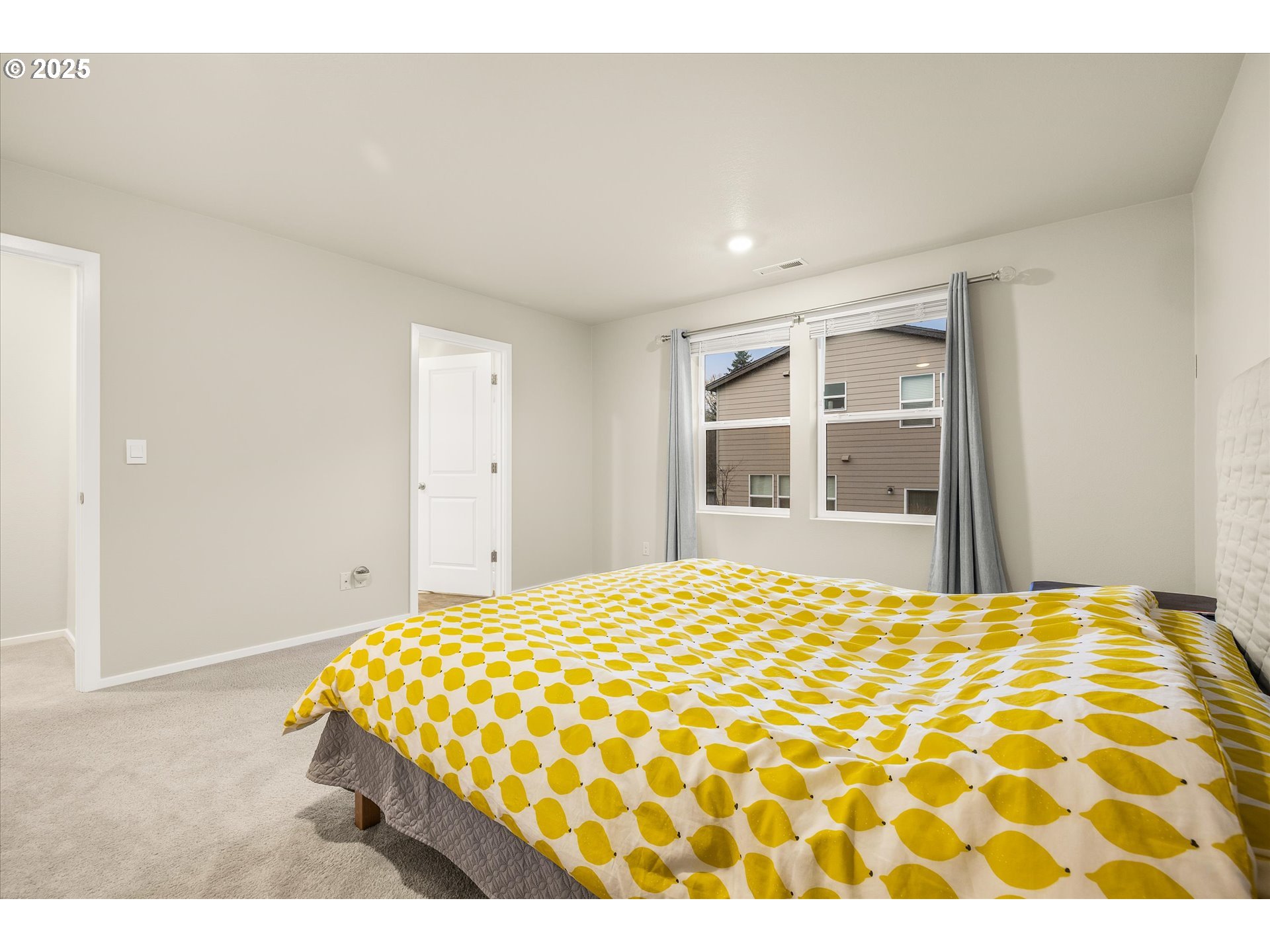 3169 Southeast 34th Way Gresham, OR 97080 - Photo 15 of 28