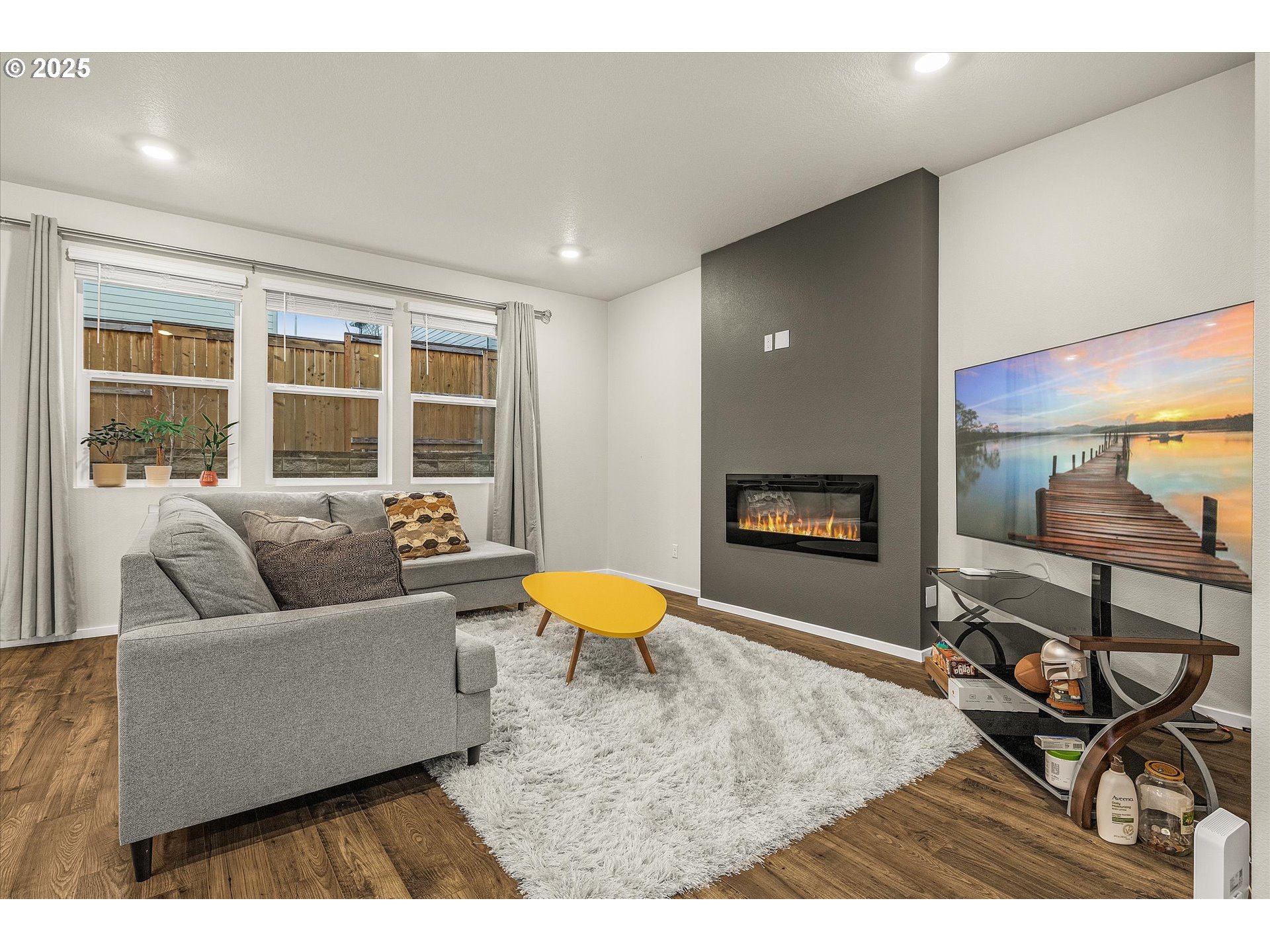 3169 Southeast 34th Way Gresham, OR 97080 - Photo 3 of 28