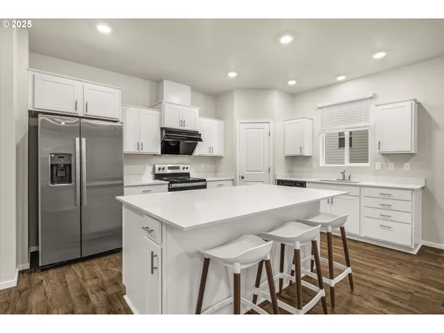 $580,000 | 3169 Southeast 34th Way, Gresham, OR 97080