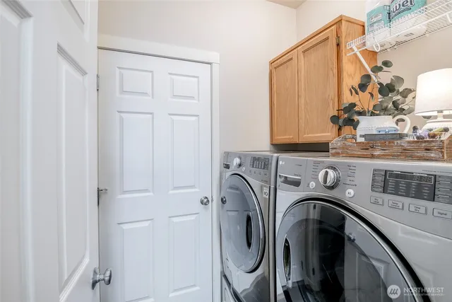 a view of a back yard of the house