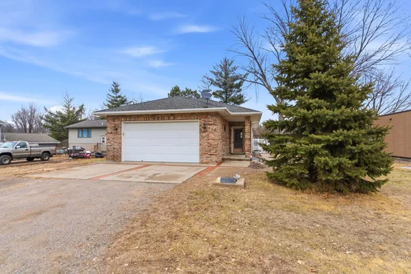 $292,000 | 520 County Road 75 Northwest, Clearwater, MN 55320
