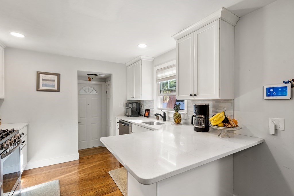 555 Randolph Street Canton, MA 02021 - Photo 6 of 30 Gallery Image 6