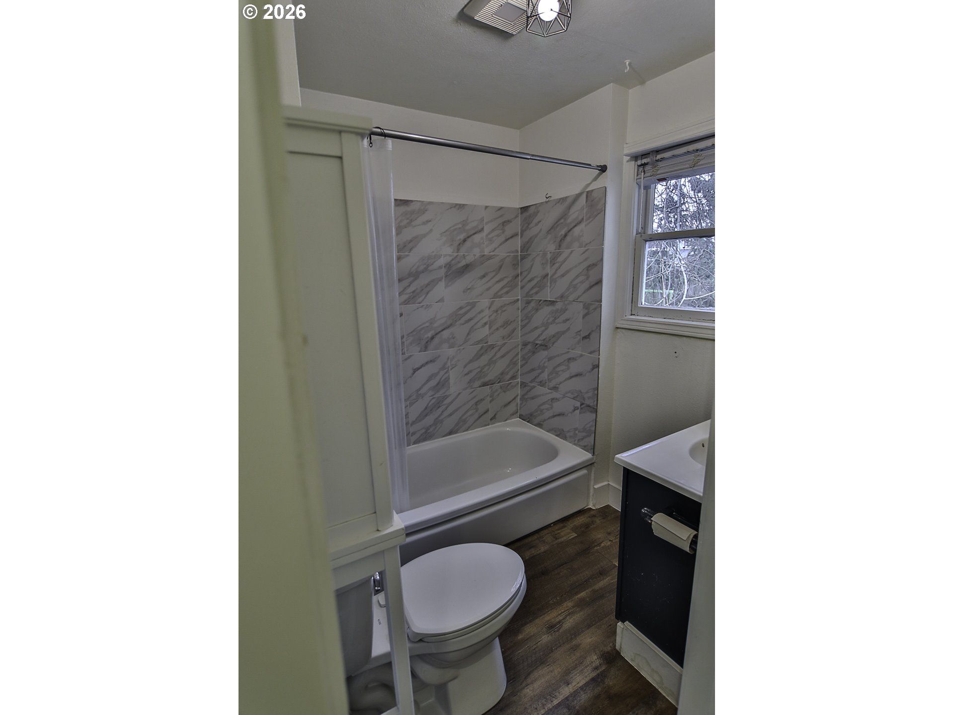 9740 Southwest 51st Avenue Portland, OR 97219 - Photo 21 of 48