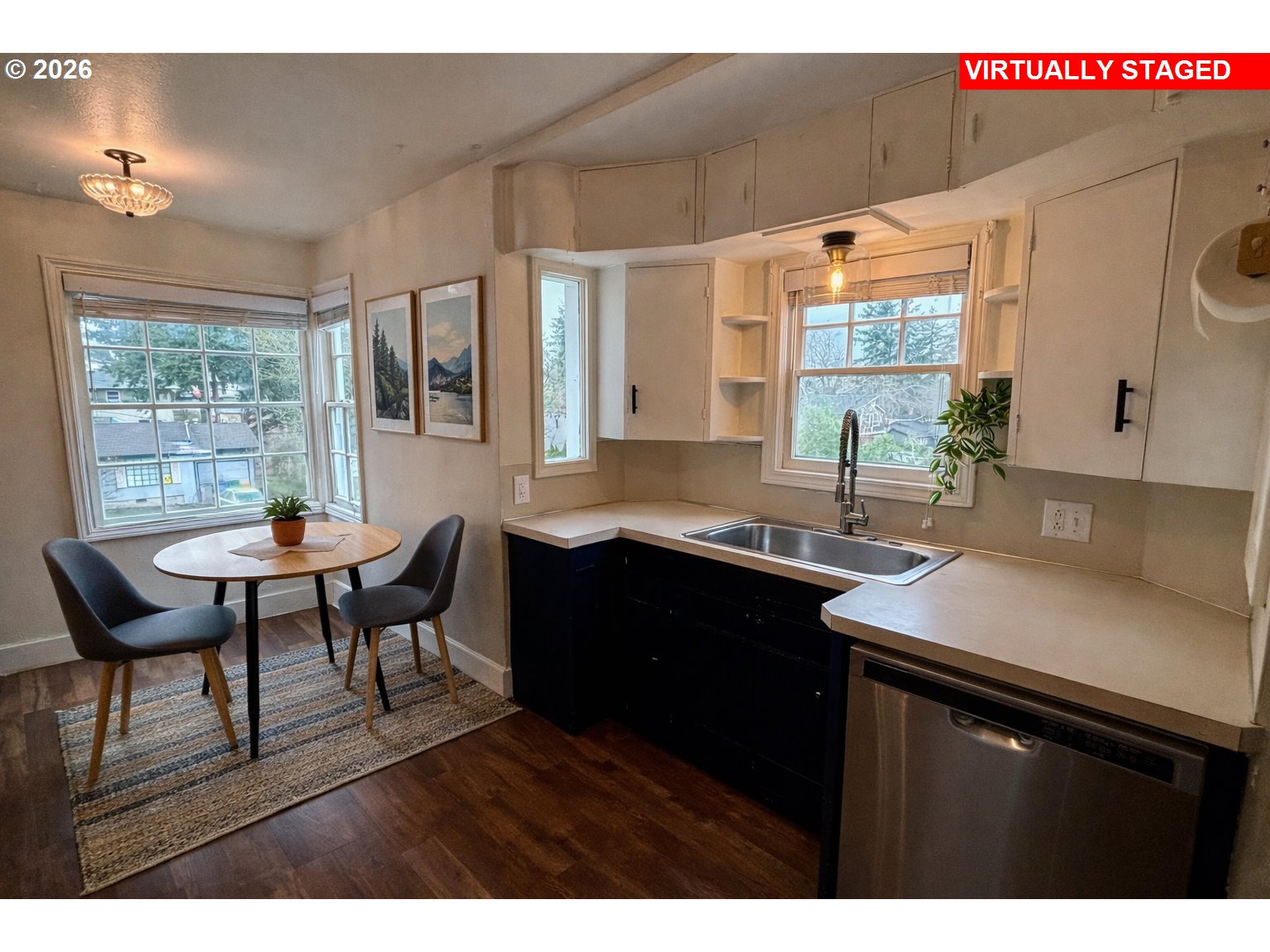 9740 Southwest 51st Avenue Portland, OR 97219 - Photo 6 of 48