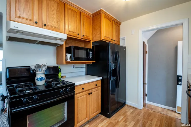 $130,000 | 2011 West Richwoods Boulevard, Peoria, IL 61604