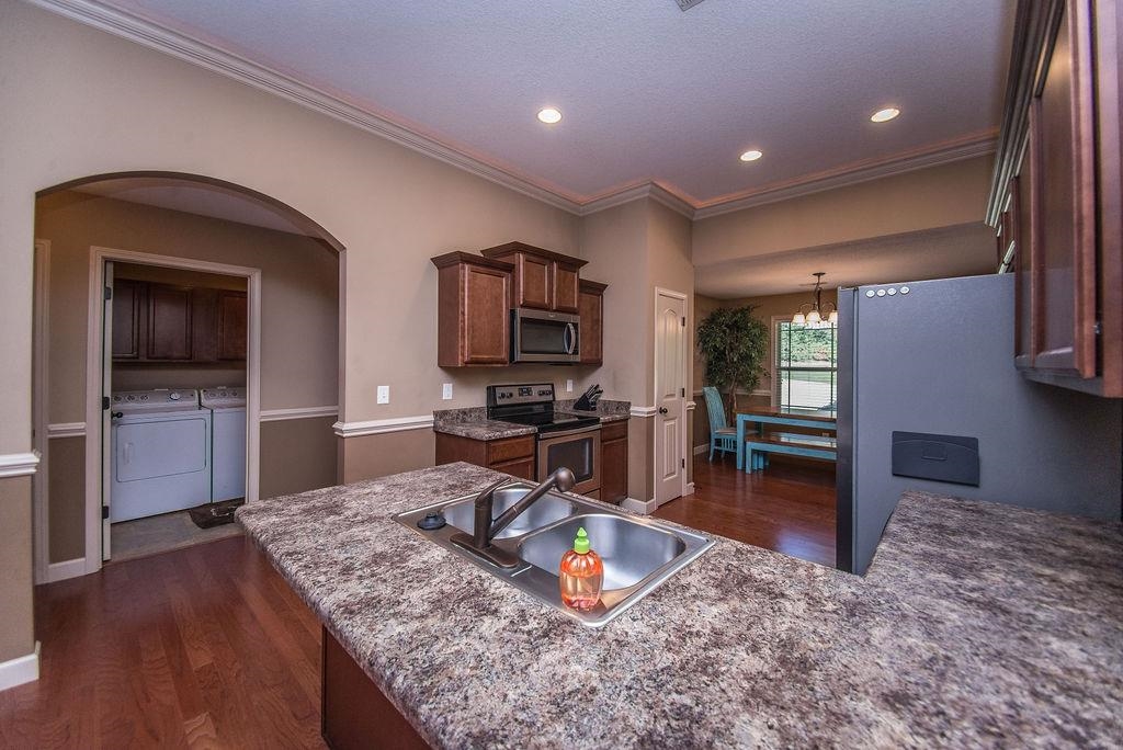294 Bridgeport Road Boiling Springs, SC 29316 - Photo 8 of 30 Gallery Image 8
