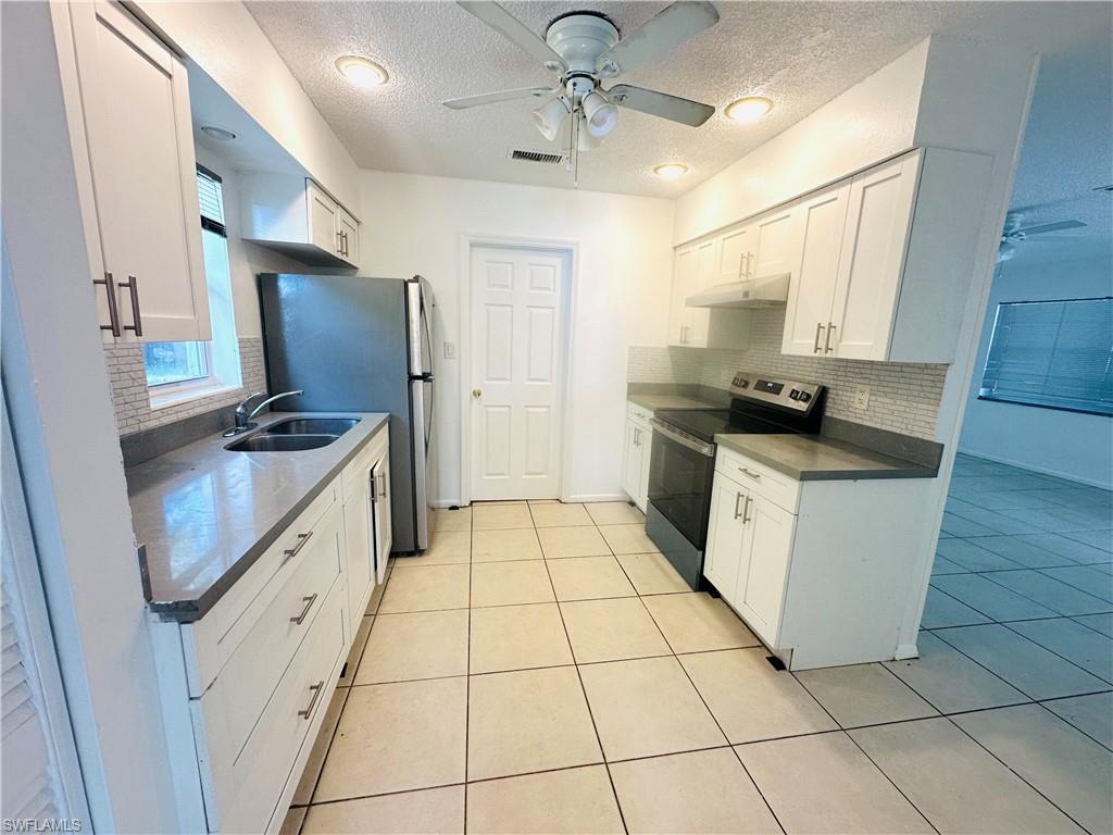 1215 South Alhambra Circle, Unit B Naples, FL 34103 - Photo 6 of 14