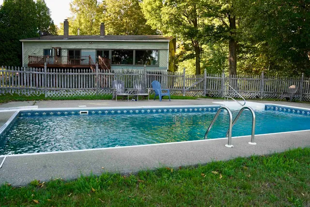 $1,200,000 | 81 Top Deck Lane, Newport Town, VT 05857