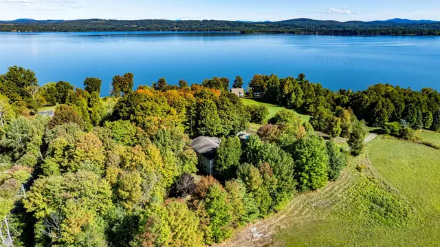 $1,200,000 | 81 Top Deck Lane, Newport Town, VT 05857