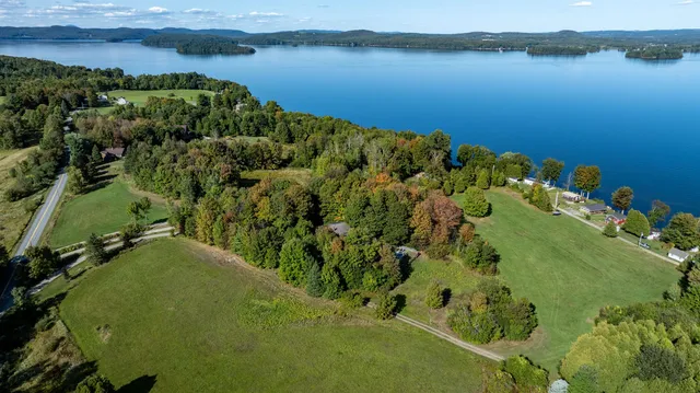 $1,200,000 | 81 Top Deck Lane, Newport Town, VT 05857