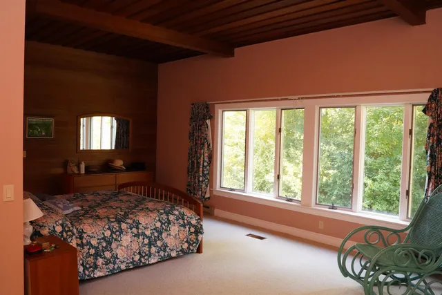 $1,200,000 | 81 Top Deck Lane, Newport Town, VT 05857