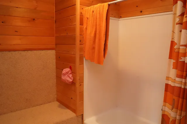 $1,200,000 | 81 Top Deck Lane, Newport Town, VT 05857