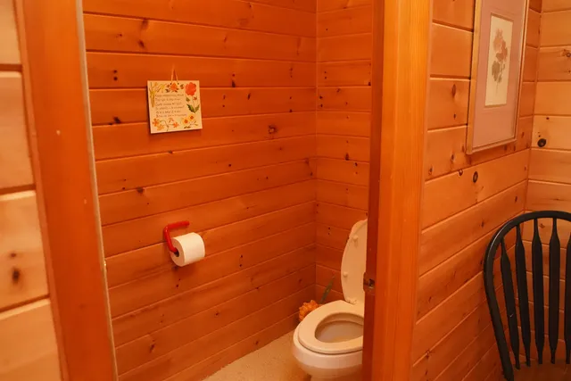 $1,200,000 | 81 Top Deck Lane, Newport Town, VT 05857