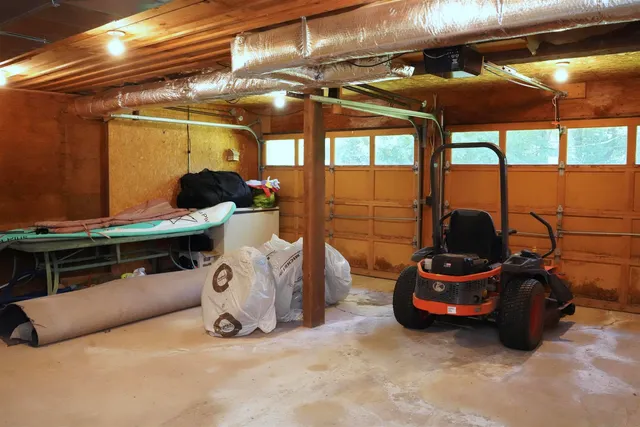 $1,200,000 | 81 Top Deck Lane, Newport Town, VT 05857