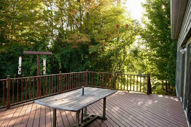 $1,200,000 | 81 Top Deck Lane, Newport Town, VT 05857