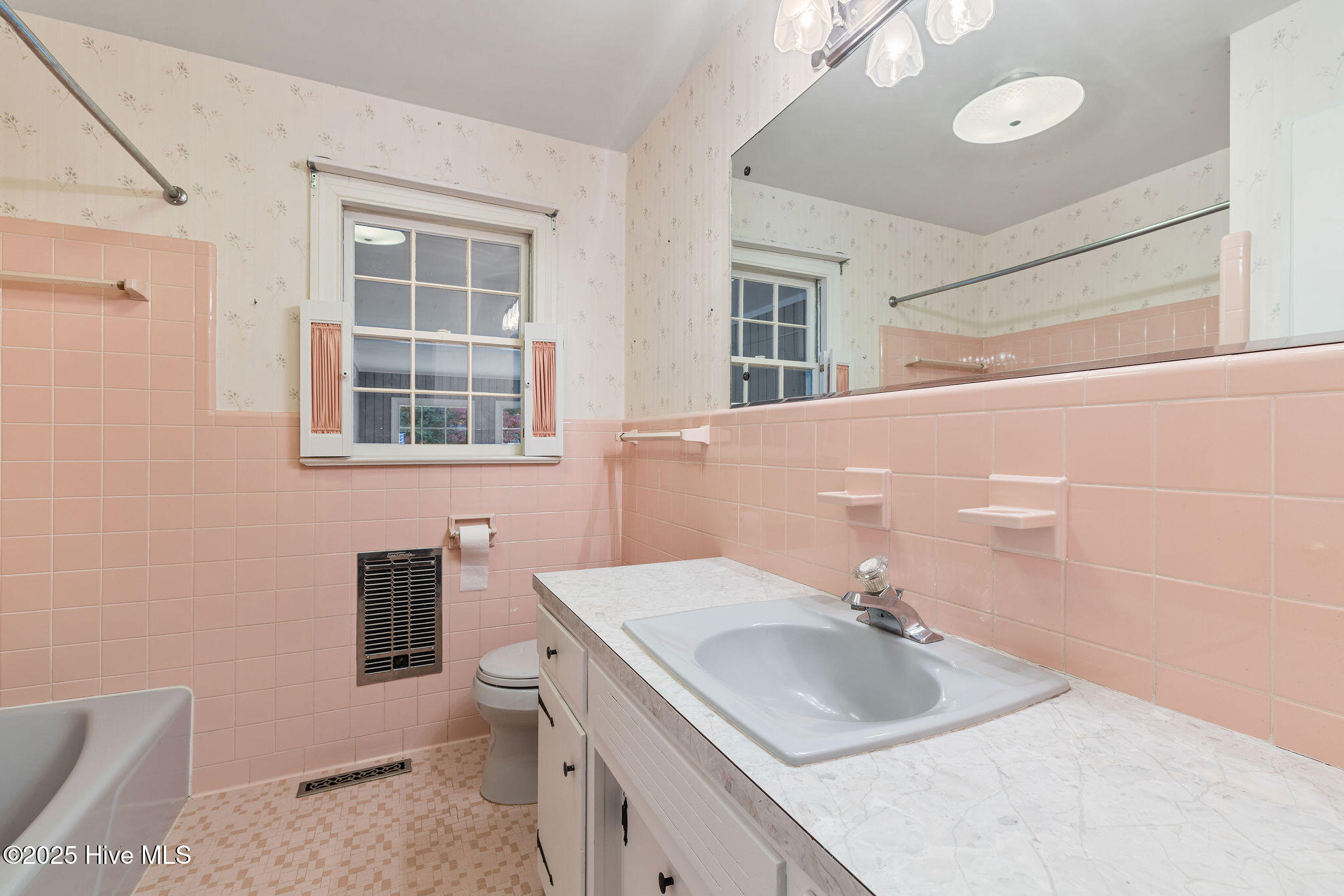 1818 North Friendly Road Goldsboro, NC 27530 - Photo 28 of 43 5T5A8908