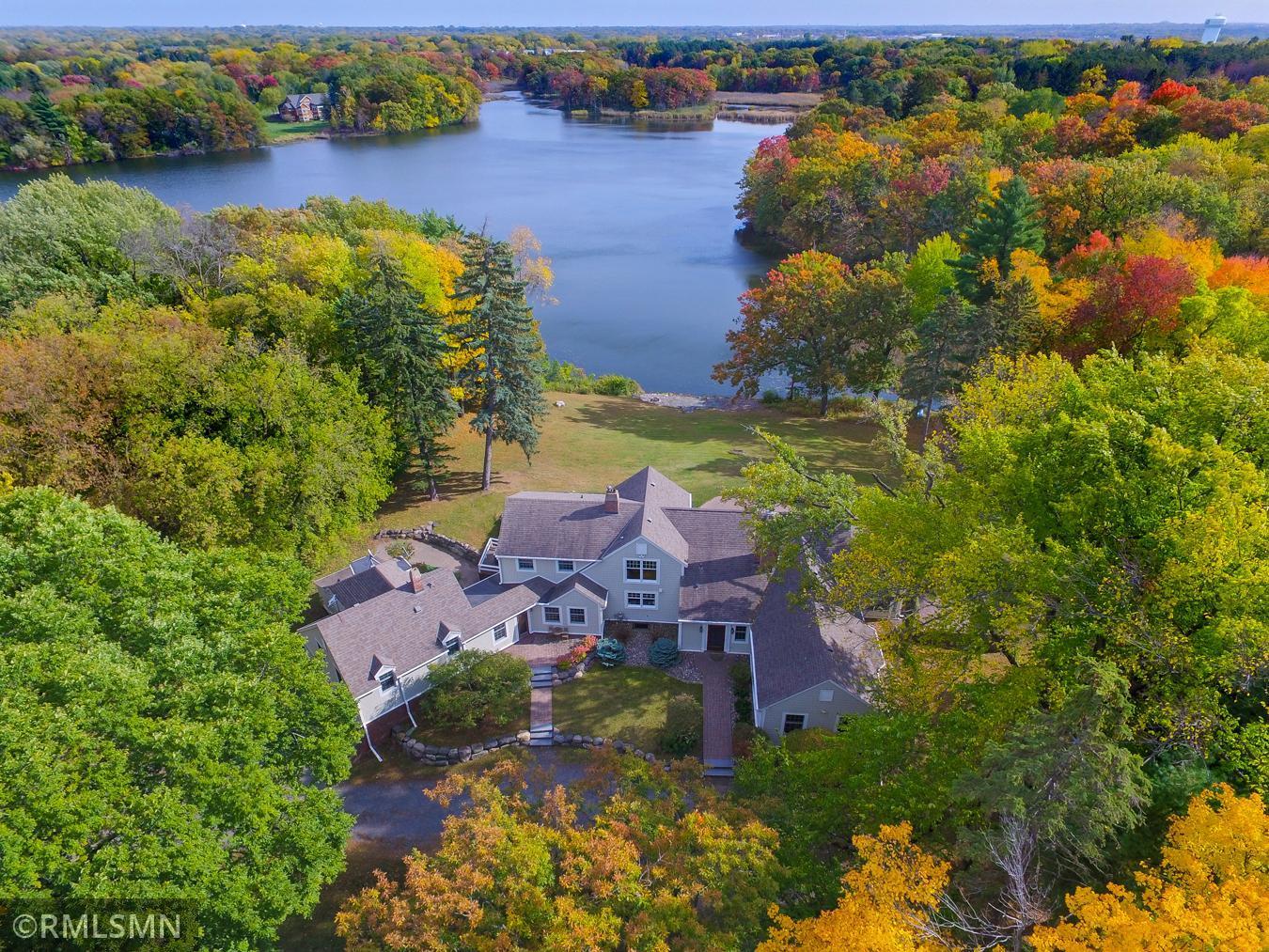1330 Goose Lake Road Gem Lake, MN 55110 - Photo 5 of 35 Gallery Image 5