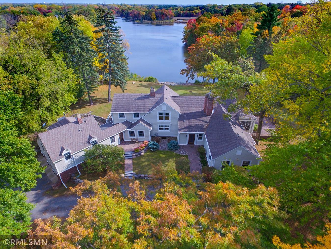 1330 Goose Lake Road Gem Lake, MN 55110 - Photo 6 of 35 Gallery Image 6