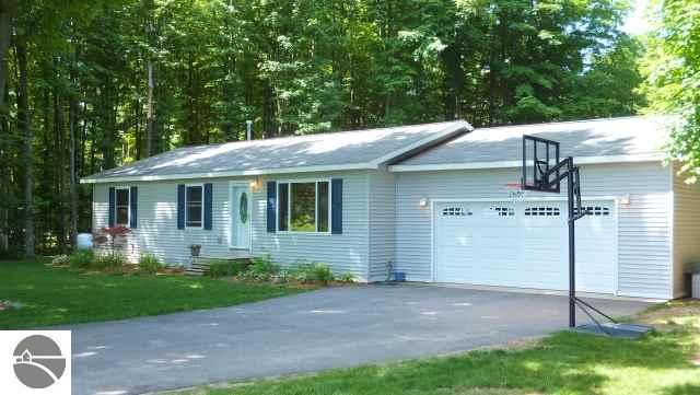 11421 North 17 Road Buckley, MI 49620 - Photo 3 of 23 1737422-2.JPG