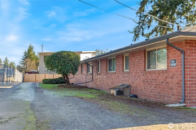 $1,900,000 | 19207 60th Avenue West, Lynnwood, WA 98036