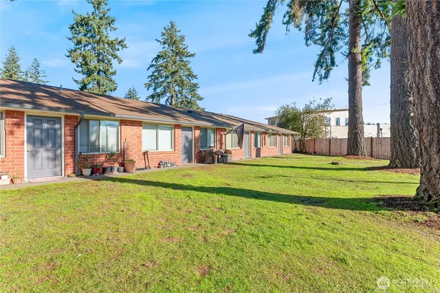 $1,900,000 | 19207 60th Avenue West, Lynnwood, WA 98036