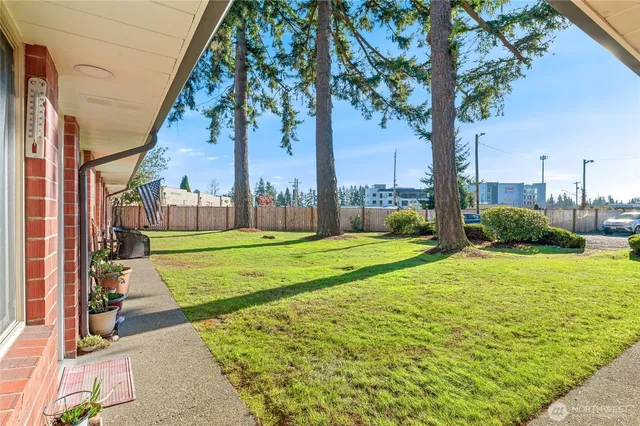 $1,900,000 | 19207 60th Avenue West, Lynnwood, WA 98036