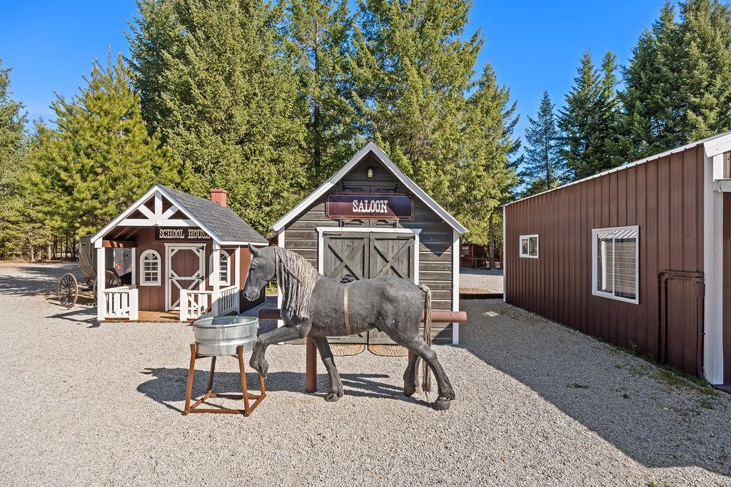 91 Moonlight Lane Newport, WA 99156 - Photo 11 of 50