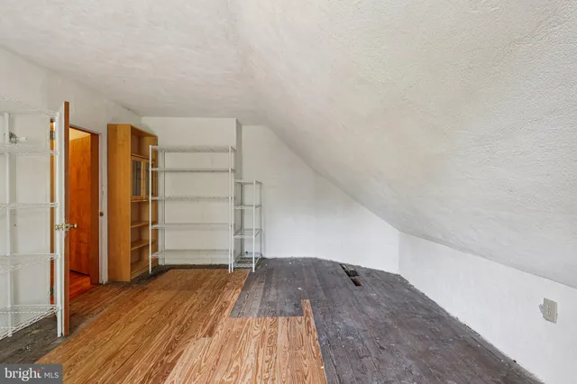 $2,000 | 1420 Pennsylvania Avenue, Berwyn, PA 19312