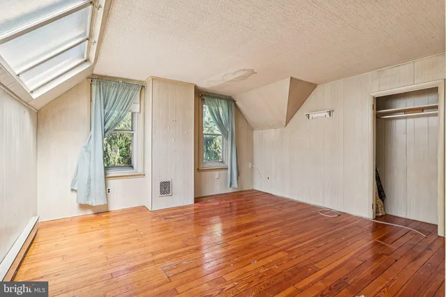 $2,000 | 1420 Pennsylvania Avenue, Berwyn, PA 19312