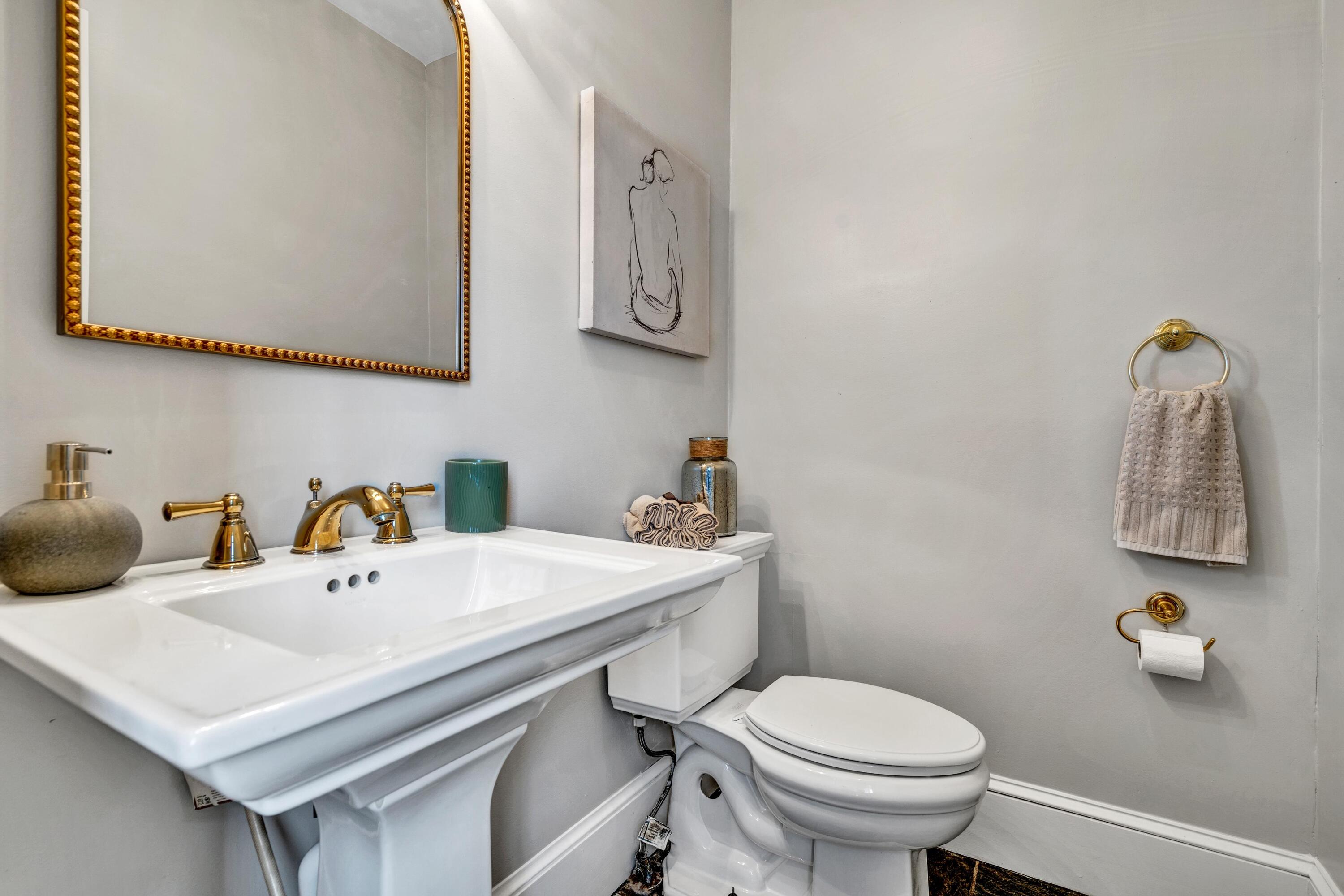 3116 Willow Road Northwest Roanoke, VA 24017 - Photo 14 of 40 Half Bathroom