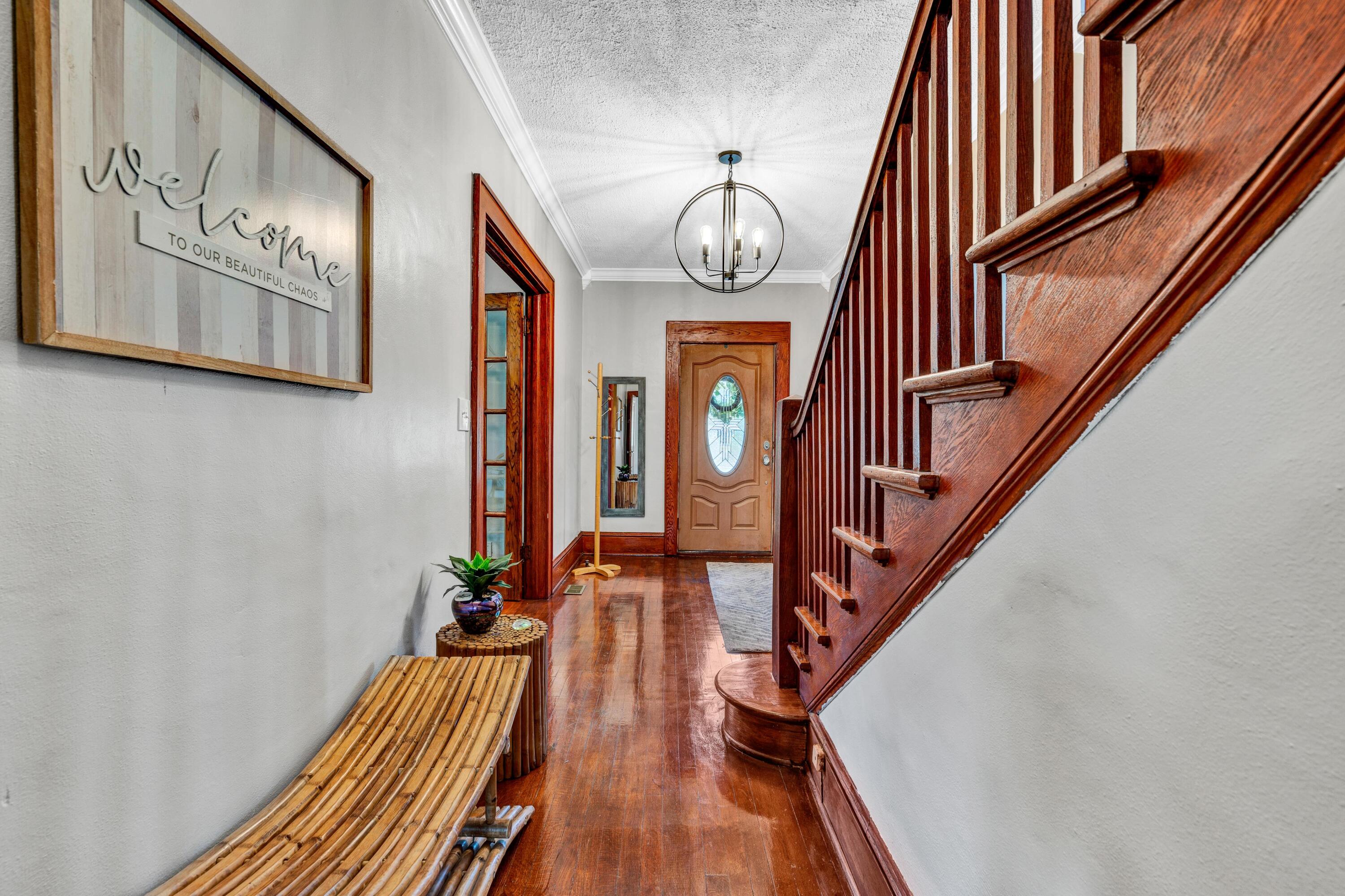 3116 Willow Road Northwest Roanoke, VA 24017 - Photo 5 of 40 Foyer