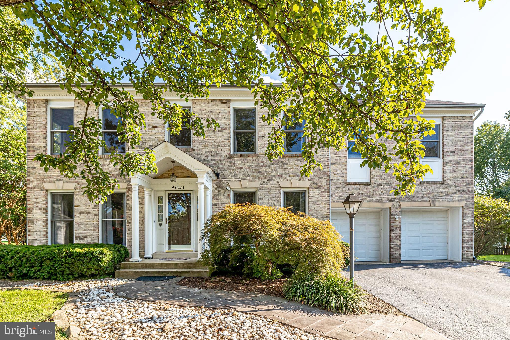 43931 Glenhazel Drive Ashburn, VA 20147 - Photo 1 of 97