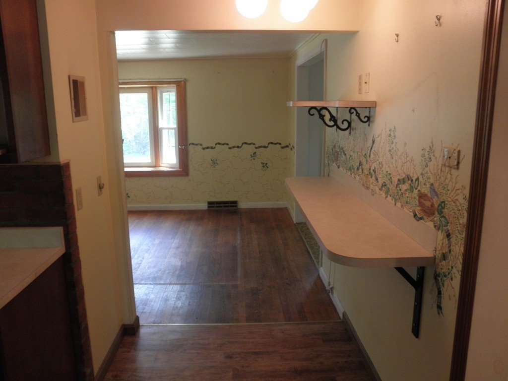 139 Southampton Road Westhampton, MA 01027 - Photo 11 of 27 a bathroom with a tub sink and shower