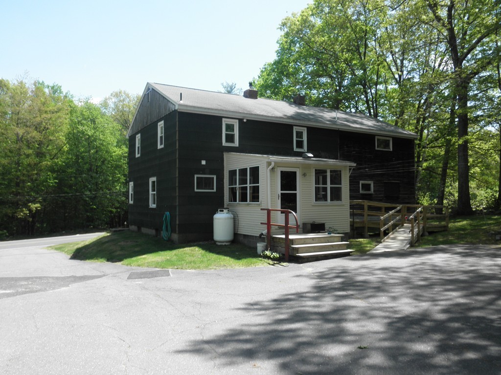 139 Southampton Road Westhampton, MA 01027 - Photo 6 of 27 a front view of a house with a yard