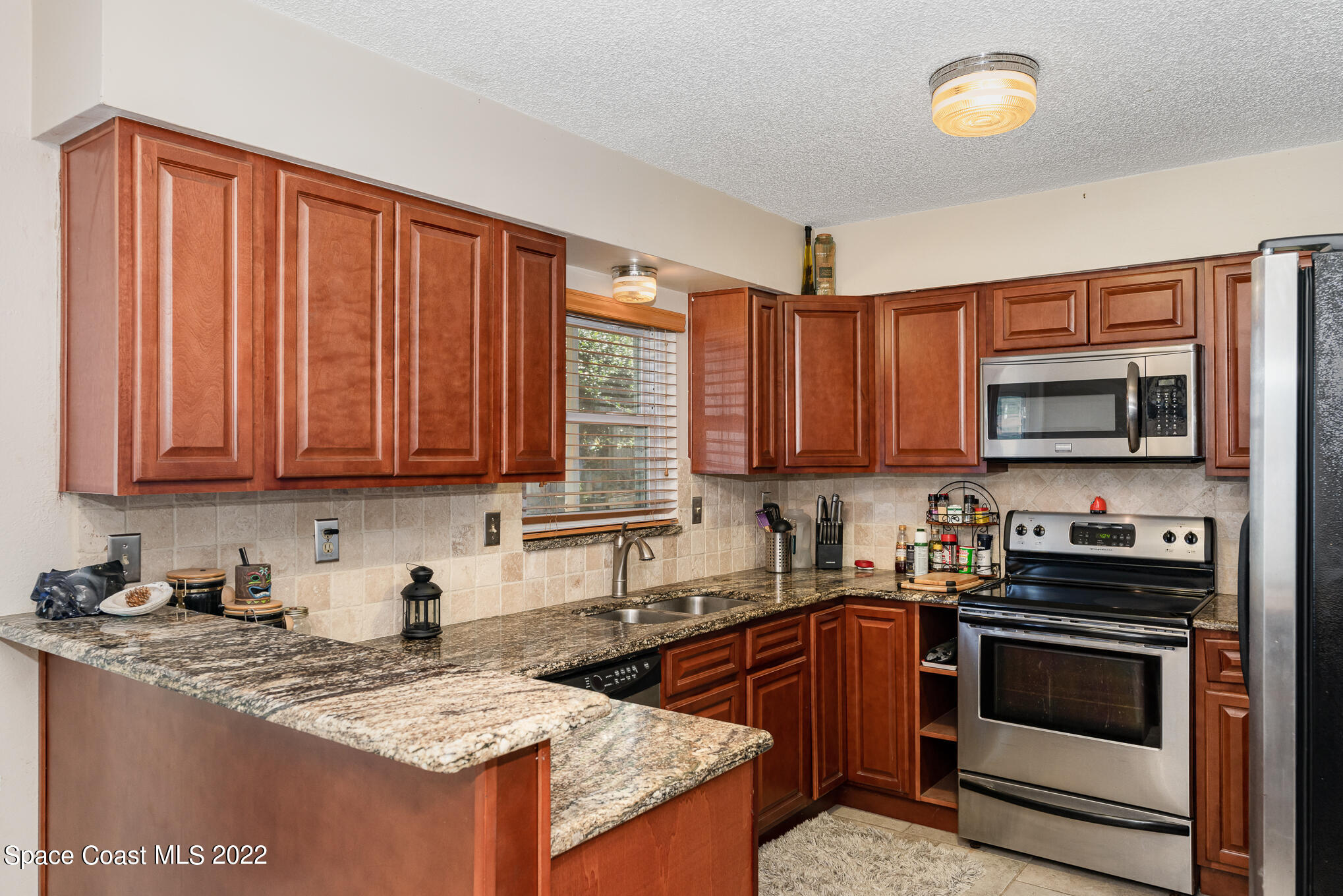 974 Castile Road Southeast Palm Bay, FL 32909 - Photo 8 of 22 DSC00058-Edit