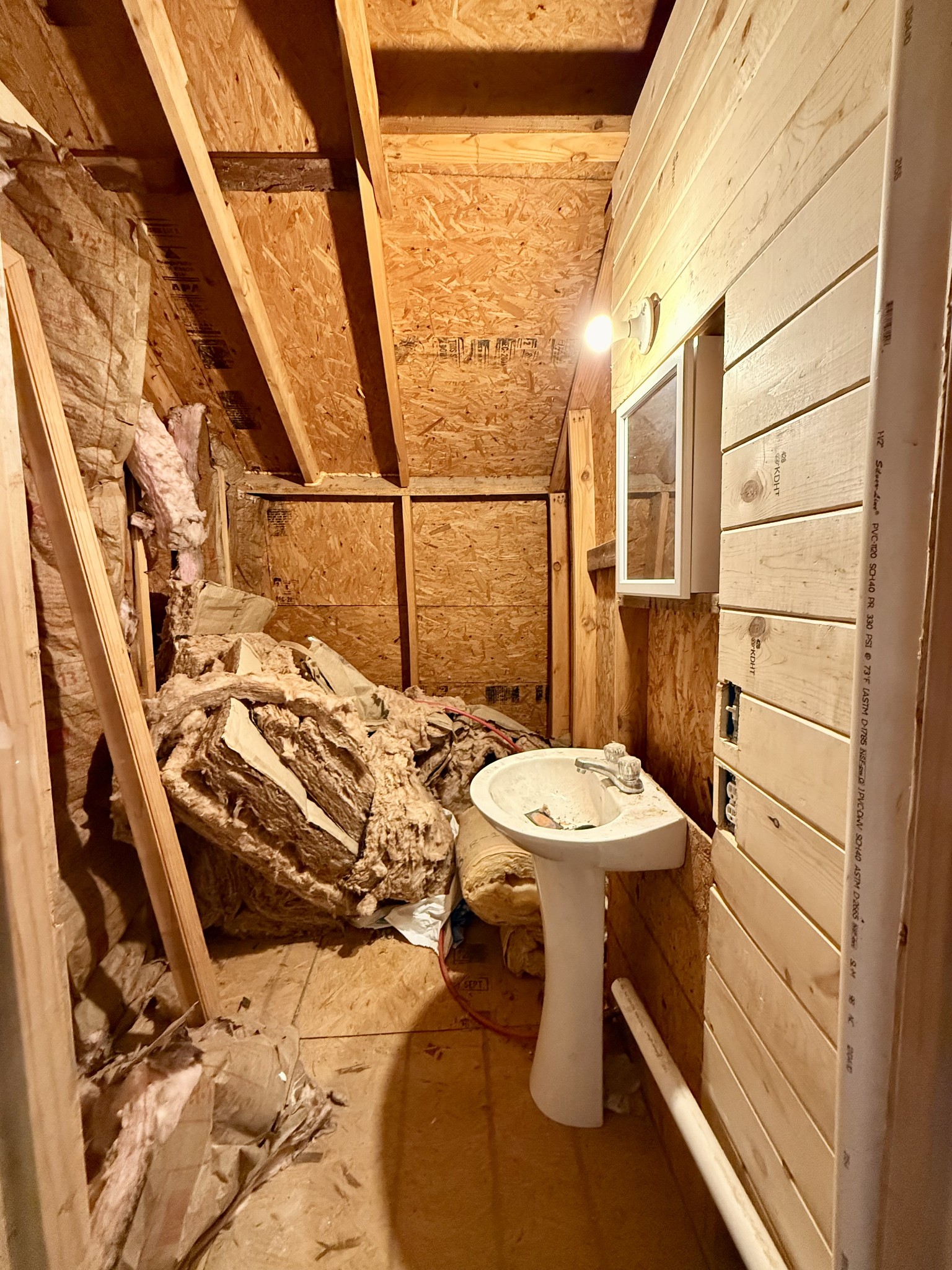374 State Line Road Loretto, TN 38469 - Photo 19 of 24 a bathroom with a sink and mirror