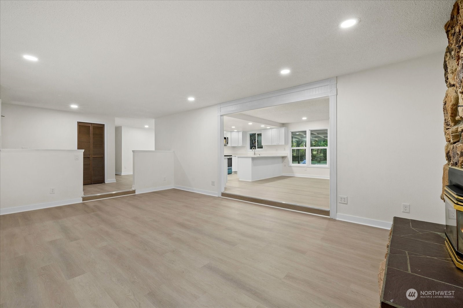 5520 Johnson Point Road Northeast Olympia, WA 98516 - Photo 10 of 28 Gallery Image 10