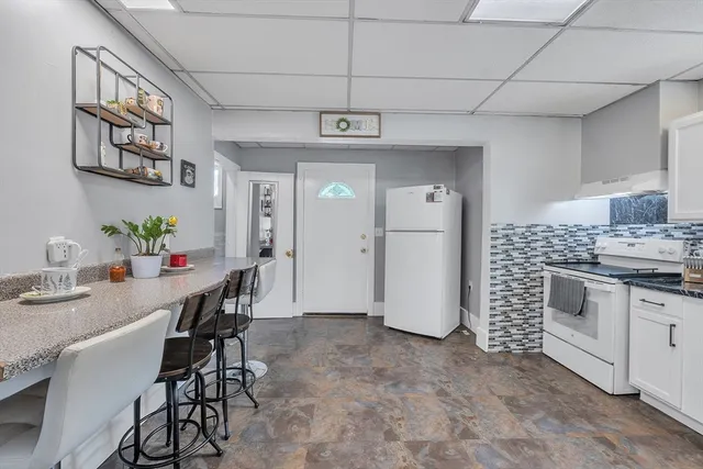 $315,000 | 32 Clifford Street, Springfield, MA 01109