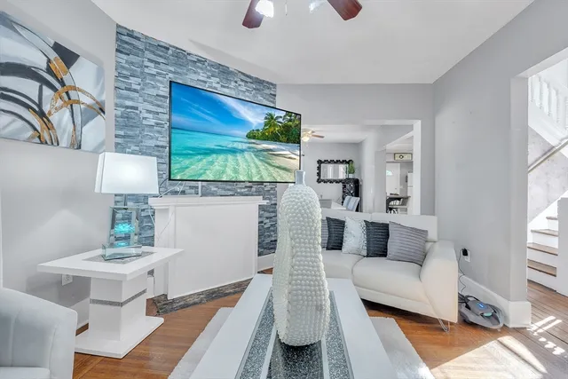 $315,000 | 32 Clifford Street, Springfield, MA 01109