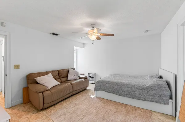 $3,200 | 22380 Pineapple Walk Drive, Boca Raton, FL 33433