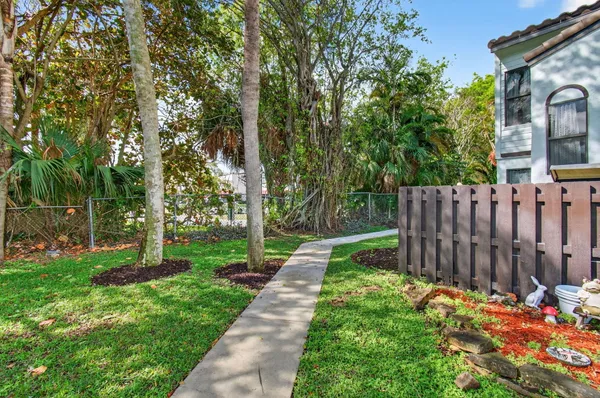 $3,200 | 22380 Pineapple Walk Drive, Boca Raton, FL 33433