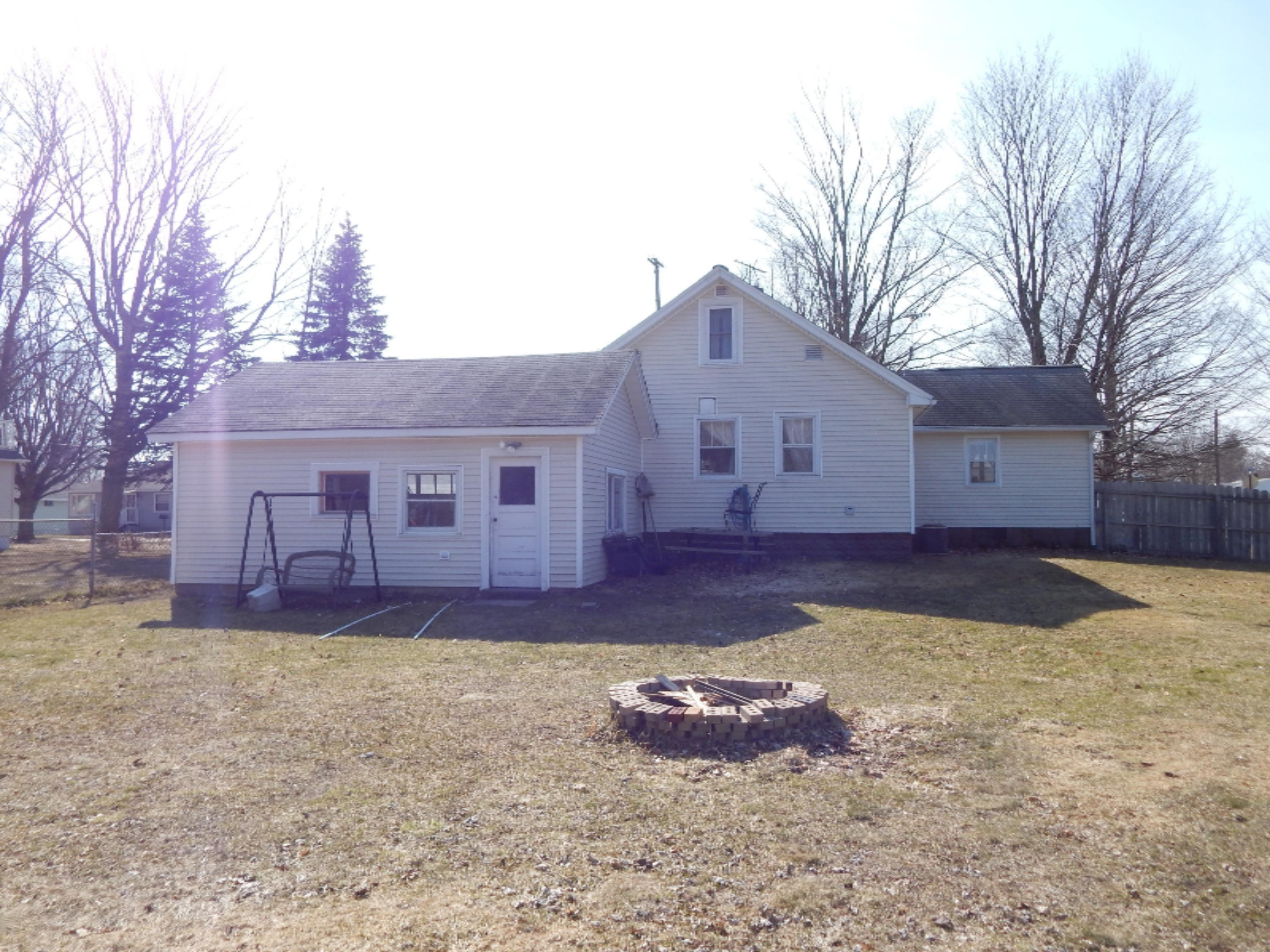 94 River Road Sparta, MI 49345 - Photo 14 of 18 DSCN0887.JPG