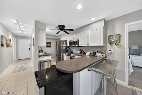$225,000 | 1308 Southeast 42nd Street, Unit 5, Cape Coral, FL 33904