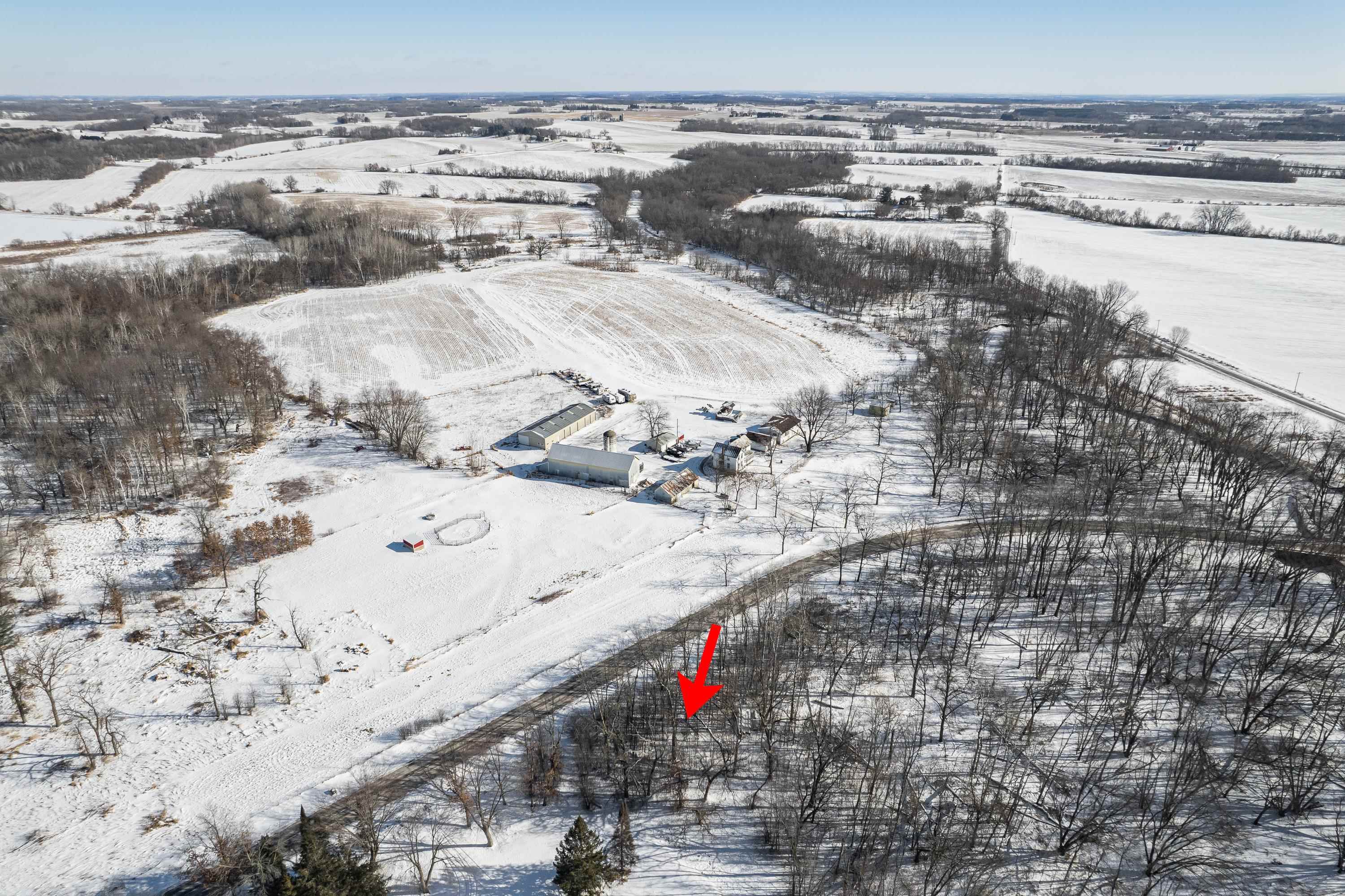 704 D Fall River-Columbus Road Columbus, WI 53925 - Photo 5 of 12